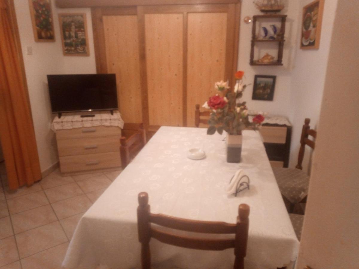 Nikica Leilighet Baška Voda Rom bilde